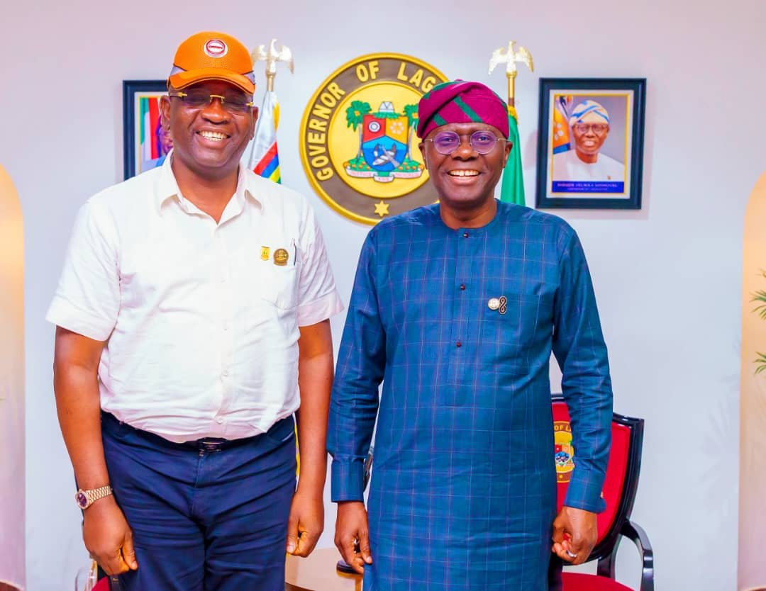 lagosagric1's tweet photo. @Abi_Olusanya @auduef Barrister (Dr.) Samuel Ode, during a visit to the Lagos State Central Food Security Systems and Logistics Hub, Ketu-Ereyun, Epe and the Lagos Rice Mill, Imota. The visit intends to build partnership on the Produce for Lagos Programme.
#LASG
#FoodSecurity https://t.co/jmO2ekiINK