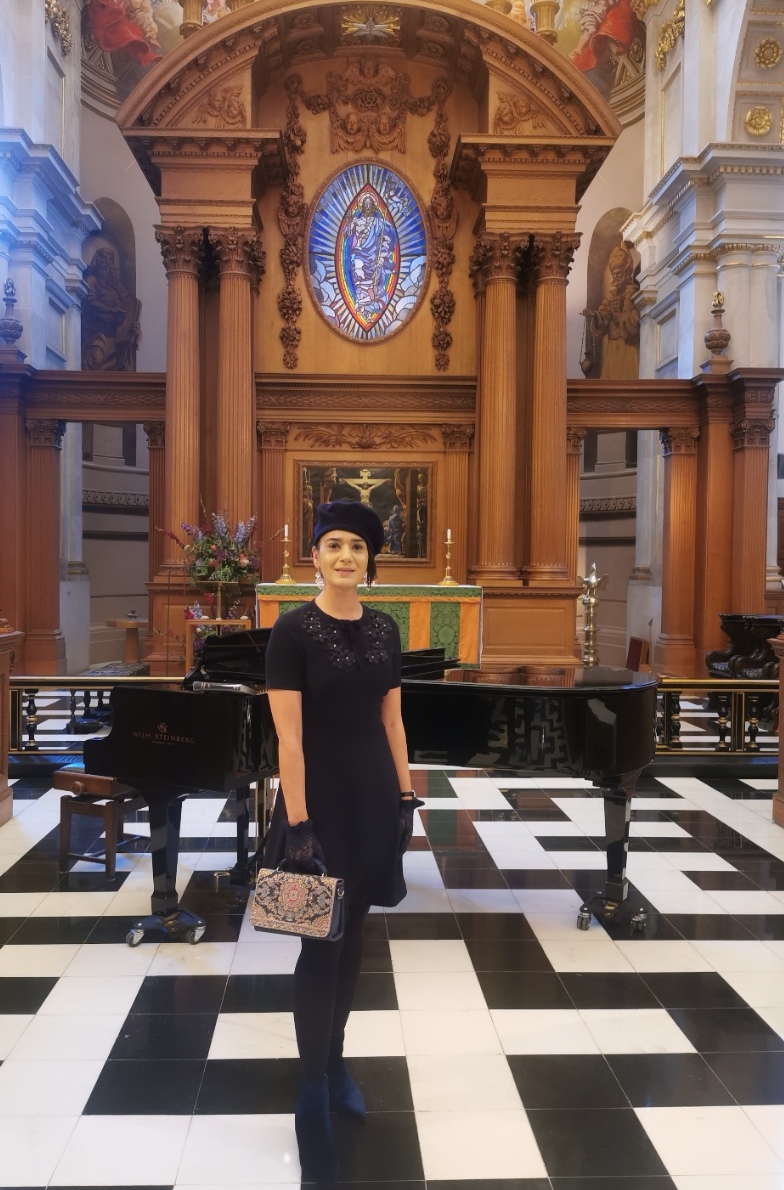 RoyalHumane's tweet photo. Trustees and members attended an event to celebrate the restoration of St Bride's Church. A place of faith for over 1,500 years, St Bride's has been part of our history and we like to think of this beautiful Wren church as the Society's parish church. https://t.co/oRZJ9XVRah