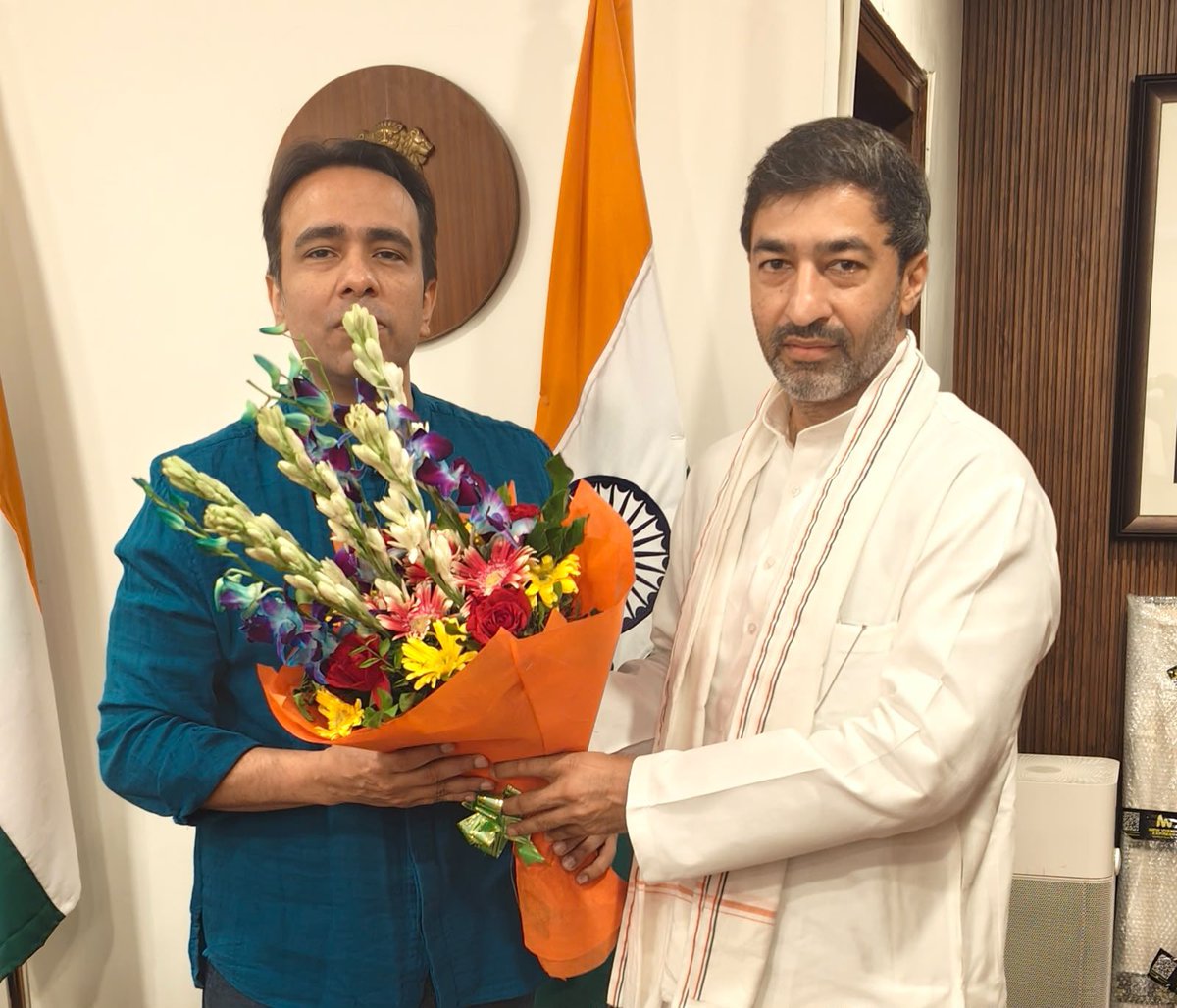 Office_ChJayant's tweet photo. आज 25 तुगलक रोड, नई दिल्ली आवास पर राष्ट्रीय लोकदल के राष्ट्रीय अध्यक्ष, माननीय केंद्रीय मंत्री चौधरी जयन्त सिंह जी से माननीय विधान परिषद सदस्य श्री मोहित बेनीवाल जी ने शिष्टाचार भेंट की। https://t.co/10ZnJjwb1K