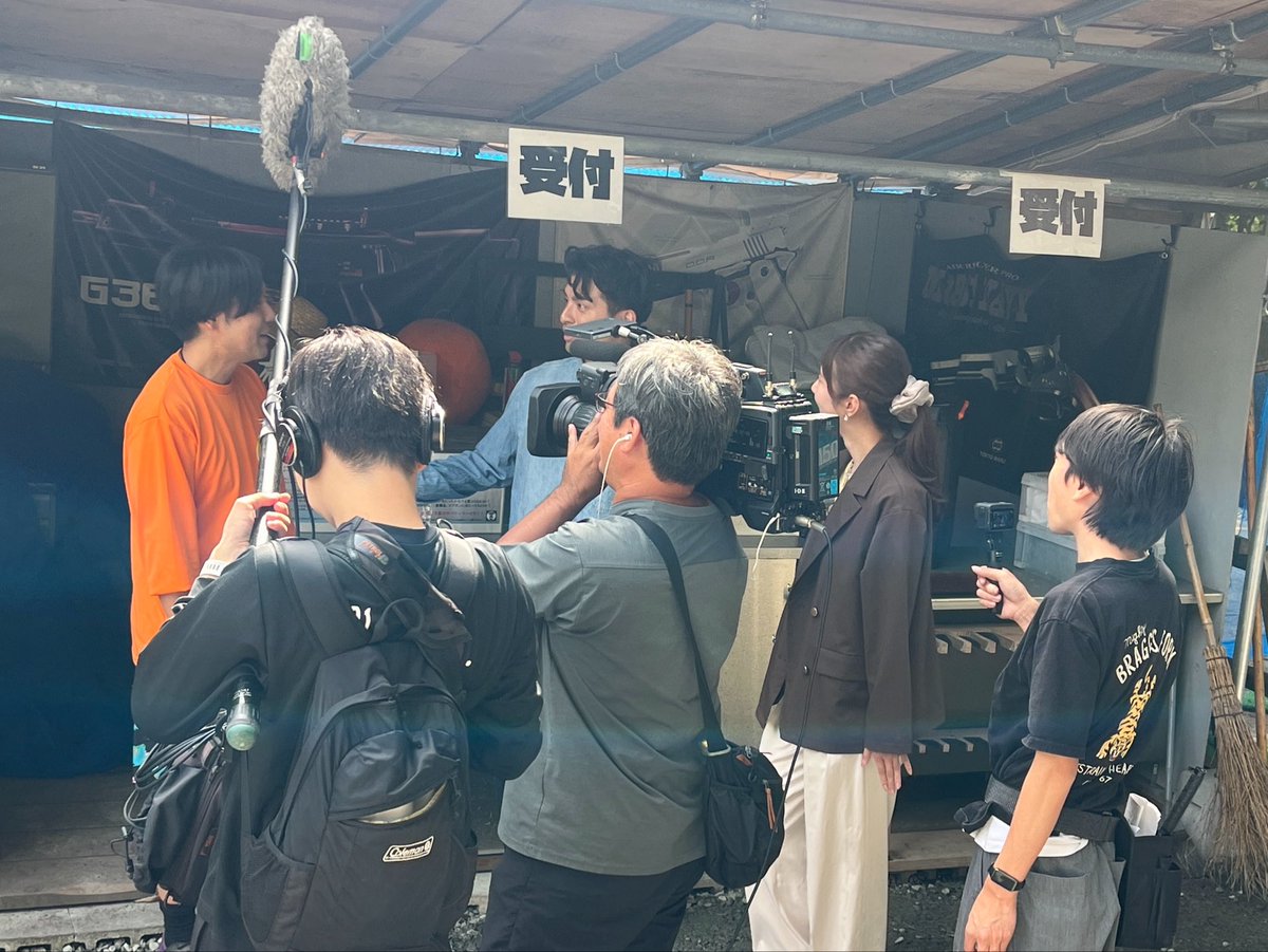hamadacity_bb's tweet photo. 本日は #日本海テレビ さんの情報番組「#スパイス‼︎」さんの収録でサンベフィールドへ🔫✨

本当は #DMT を使っておもてなし参加をする予定でしたが…

果たしてどんな収録になったのか😳

気になる方は10/24(土)9:25〜のOAをお楽しみに✌️
#ハンター村尾 さん
#ザッキー さん
#サバゲー
#FOODIGAN https://t.co/l2oXaQamVX