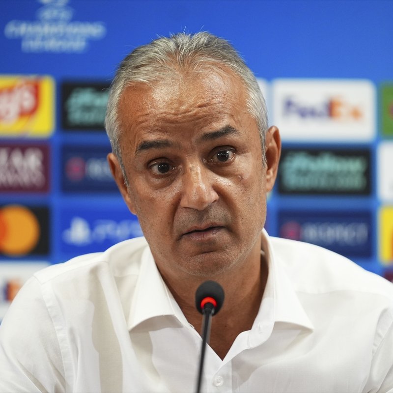 pusholder's tweet photo. Aziz Yıldırım, Eyüpspor maçından kötü bir skor çıkması durumunda İsmail Kartal ile yollarını ayırmayı düşünüyor. (Takvim) https://t.co/X2NZg7qRtt