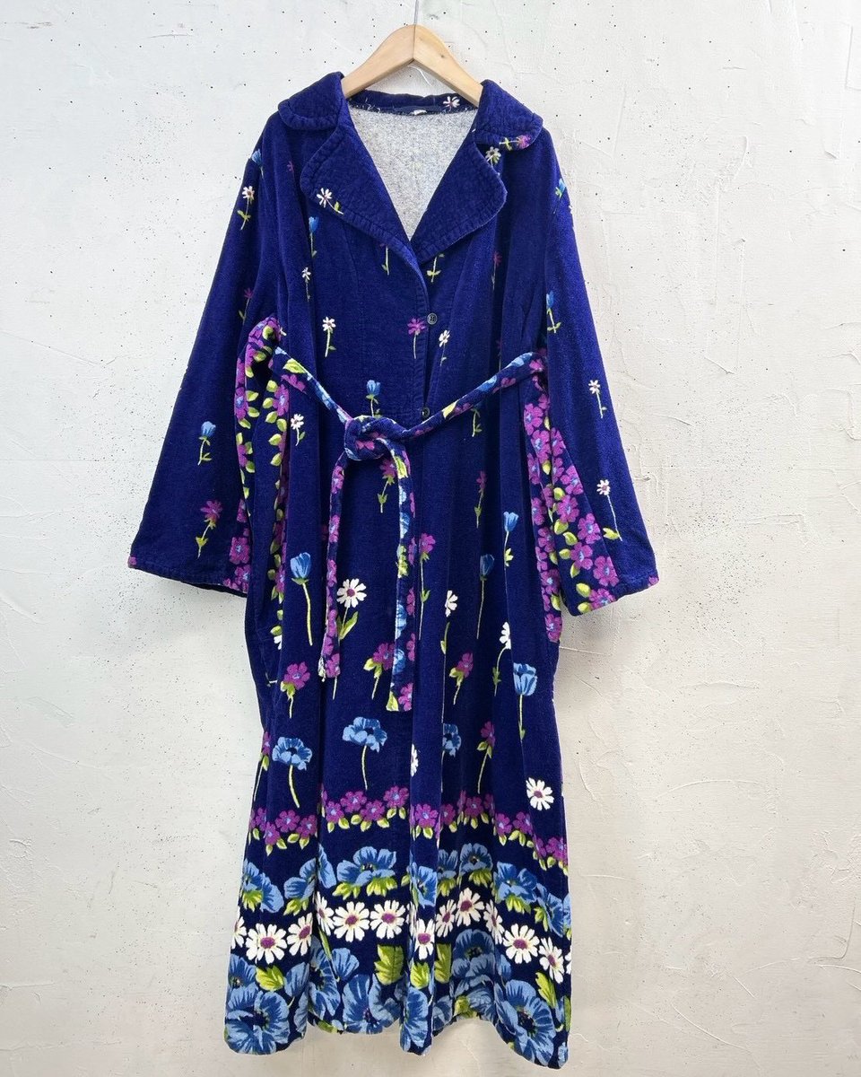 GROG_Vintage's tweet photo. ◎ビンテージパイルガウン②
◎スペシャル🔥アフガンドレス!!!!
※こちらの商品は9月19日の入荷アイテムとなります。お問い合わせやウェブショップ掲載は9月22日より承ります。
#groggrog #vintage #古着#古着コーデ #高円寺 https://t.co/HDT42mj5om