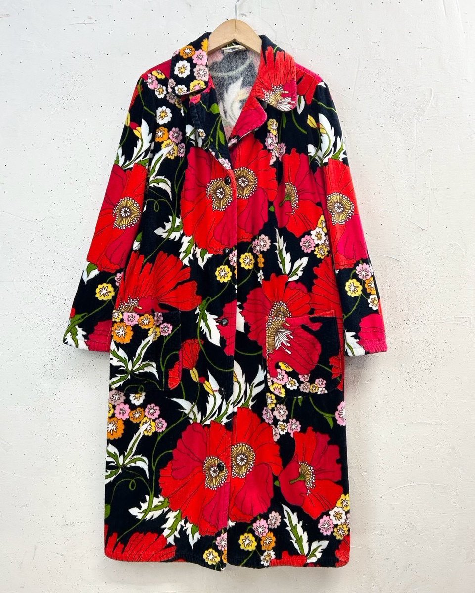 GROG_Vintage's tweet photo. ◎ビンテージパイルガウン②
◎スペシャル🔥アフガンドレス!!!!
※こちらの商品は9月19日の入荷アイテムとなります。お問い合わせやウェブショップ掲載は9月22日より承ります。
#groggrog #vintage #古着#古着コーデ #高円寺 https://t.co/HDT42mj5om