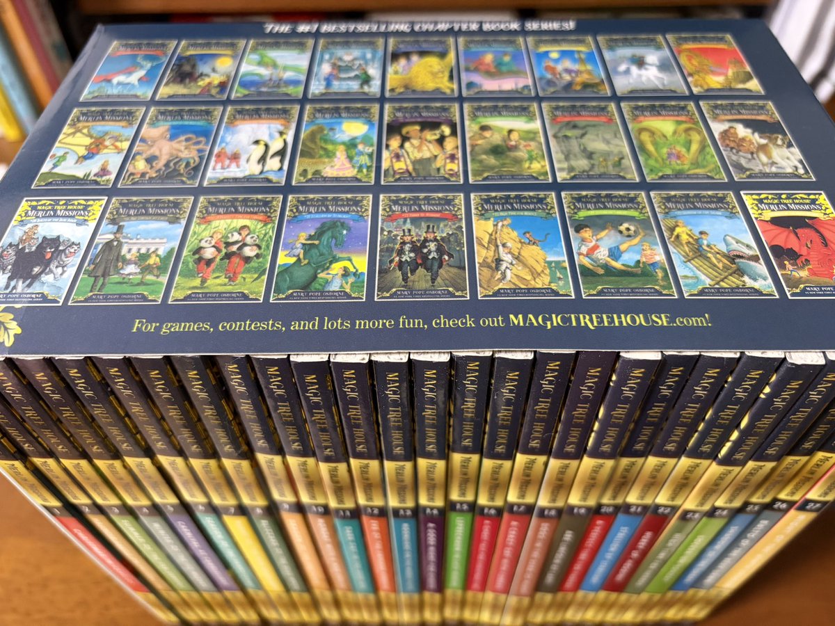 LoremIpsum_post's tweet photo. #今日買った・届いた本を紹介する
実はですね……マジツリ、シリーズ2も買っちゃってたりして🫣 27冊セット📚
冒険しまくりで忙しいなー🗺️🧭
まだしばらくは太古の森で悪と戦ってる。 https://t.co/Q2wvBZsnam