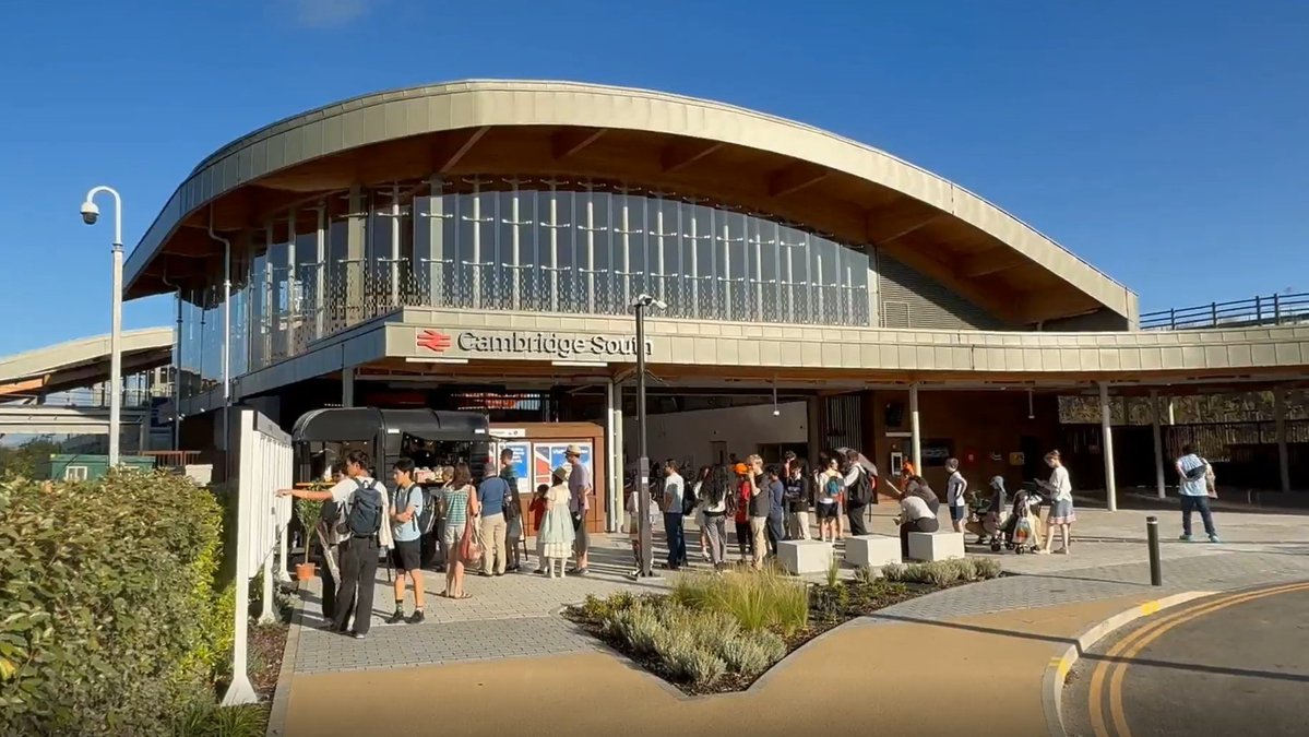 networkrail's tweet photo. Today different parts of the railway can make decisions separately. It can make it harder to balance the needs of passengers, freight customers and future services. 

The Access and Use Policy will aim to bring decisions together:

https://t.co/ses56ZJqft 

#GreatBritishRailways https://t.co/CYYvDoeSrn
