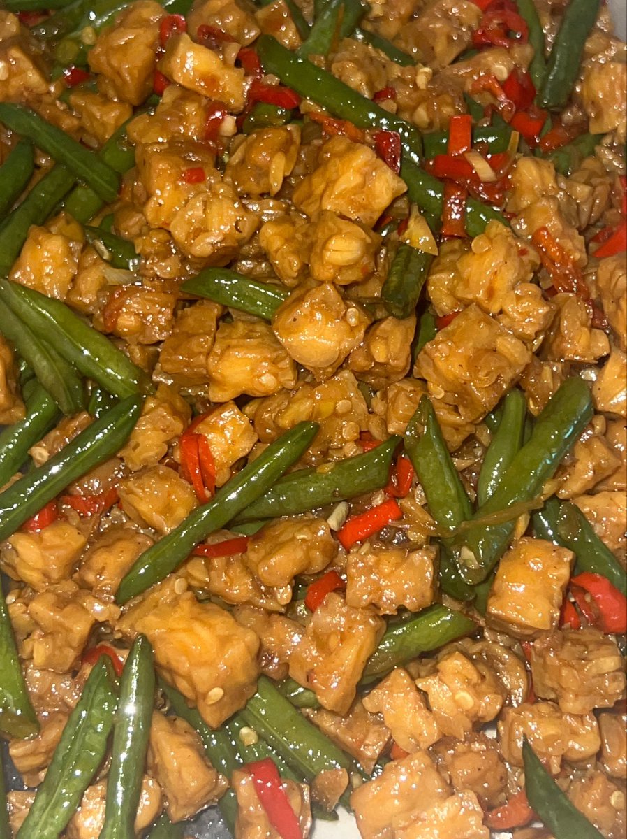 justfrienddl's tweet photo. gasuka tempe tpi kalau di masak gini enk bngttt btw aku yang masak https://t.co/OeV6PohN43
