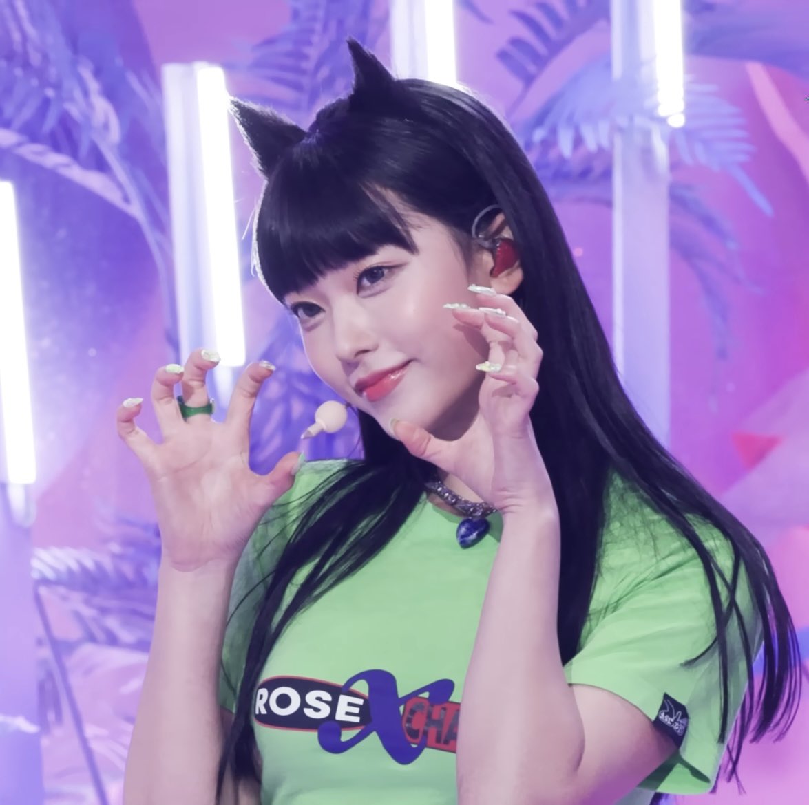 iveliz0302's tweet photo. ヘリンの前髪ほんといい

#NewJeans #kpop https://t.co/GNi245ee6E
