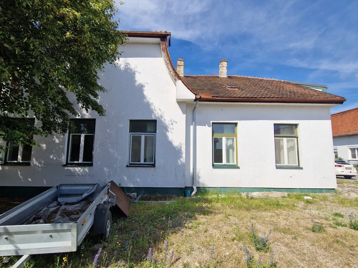 immosearch_eu's tweet photo. Großzügig in Bruck an der Leitha: Wohnhaus mit ca. 190 m² Hauptwohnung, Einliegerwohnung und getrennten Zugängen – ideal für Familie, Homeoffice oder Mehrgenerationenwohnen. €390.000

Mehr erfahren: https://t.co/VCeTaQRuI1

#BruckAnDerLeitha #Hauskauf #Mehrgenerationenwohnen https://t.co/kbJIRlbUiR