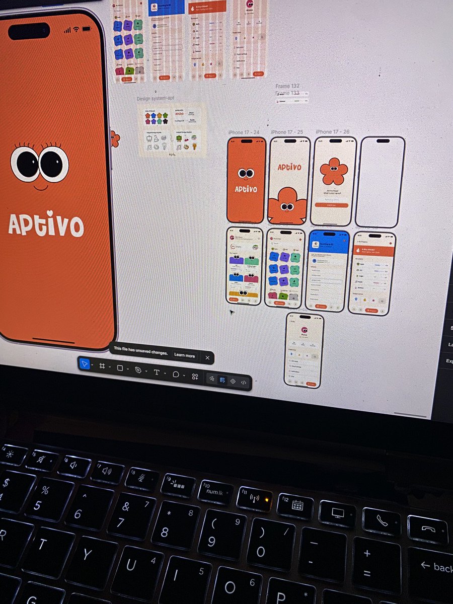 heyhephzy's tweet photo. hi. i’m hephzy. i design. https://t.co/bf8g31Bd5h