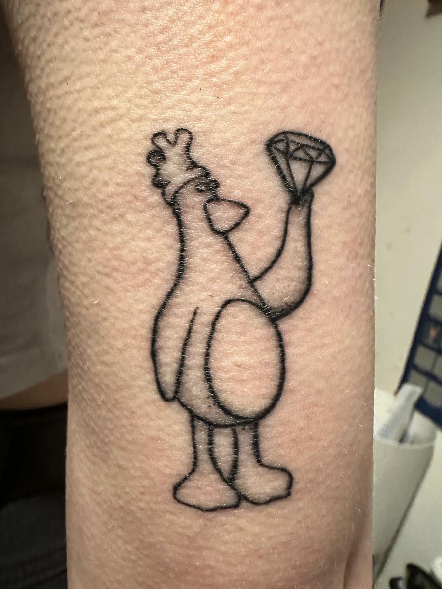 kay_is_short's tweet photo. Greatest day ever, AARDMAN X ARTHUR HILL? https://t.co/0f0SlsllRk