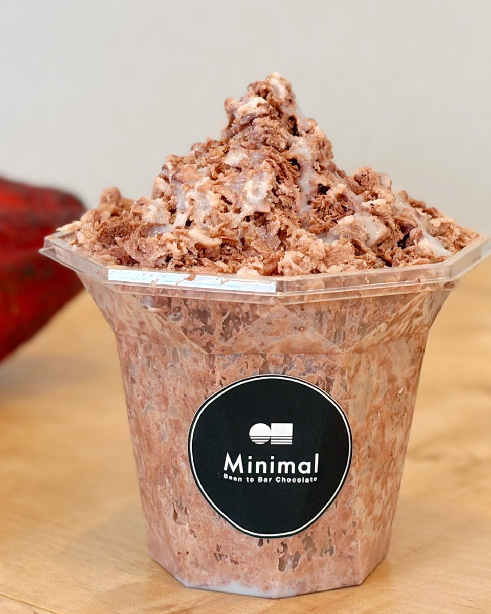 Minimal_tokyo's tweet photo. 9月末までの限定販売

人気の「チョコレートかき氷」、今年食べられましたか？

氷そのものがチョコレート味なので、最後のひと口までしっかり濃厚。
食後やカフェタイムにも楽しみやすい、ちょうどいいサイズ感です。

麻布台ヒルズ店ではカフェ利用はもちろん、テイクアウトでもお楽しみいただけます。

今だけの味わいを、ぜひ9月中に。