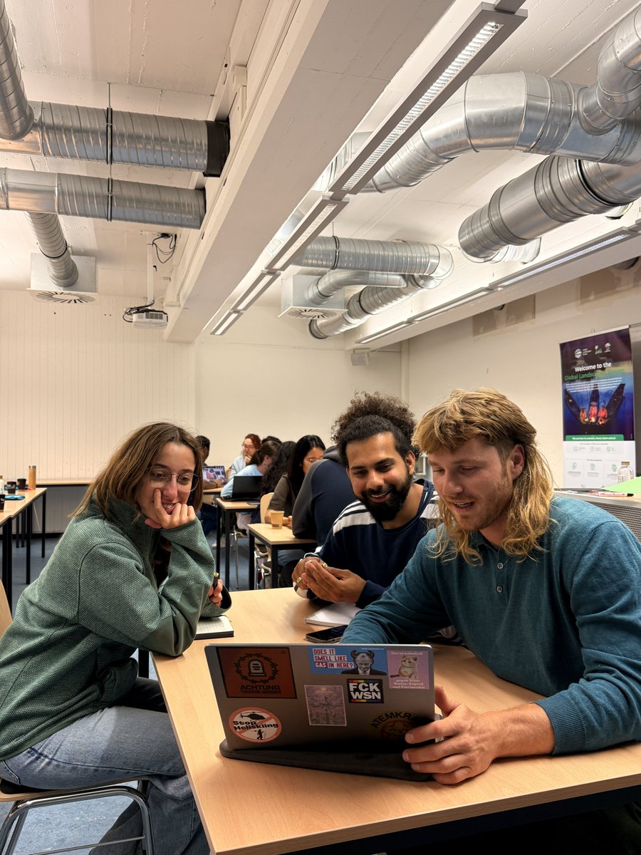 kofigramm's tweet photo. Back in Germany 🇩🇪 facilitating a digital media workshop for student reporters. Grateful to @GlobalLF for the opportunity to share🫶🏾 https://t.co/22ueOWZgBA