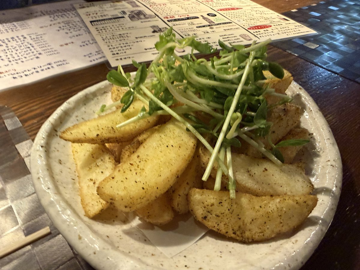kaboqant's tweet photo. 金沢にめっちゃうまい肉居酒屋あった https://t.co/Vr1P2bgOQs