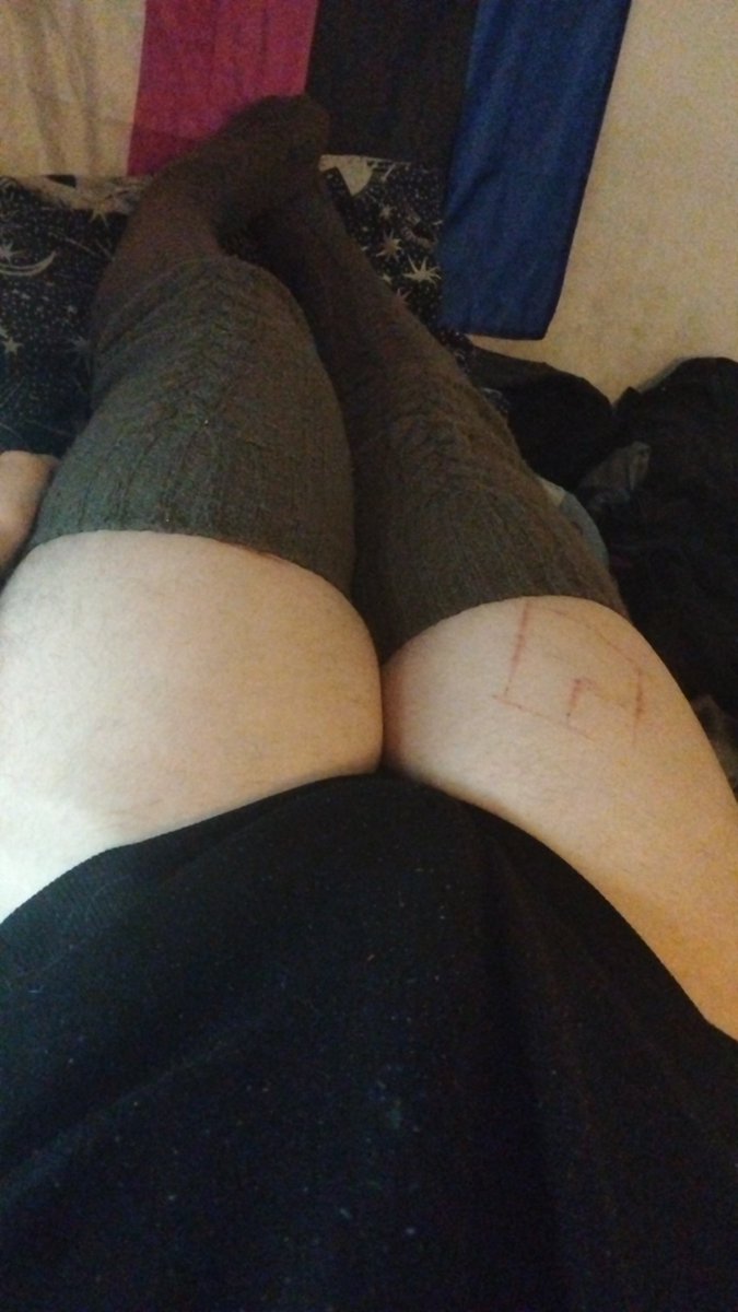 rover_nova84447's tweet photo. The knitted thigh highs go burrr
#nsfw #cute https://t.co/vgEtmeOtOL