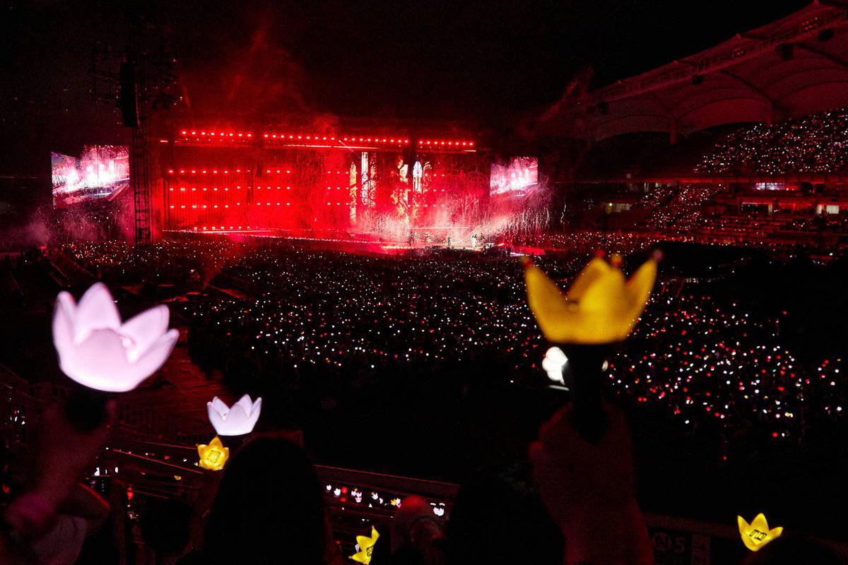 PKEnt_ID's tweet photo. V.I.P... THIS IS IT!

Are you ready to secure your tickets TOMORROW and be a part of this yellow ocean? 🔥

📅 16 January 2027 (Sat)
📍 Jakarta International Stadium
🔗 https://t.co/Ju15wllkYz

🎟 BIGBANG V.I.P MEMBERSHIP PRESALE
17 Sept (Thu), 10AM to 11:59PM (Jakarta local time)

🎟 BCA PRESALE
18 Sept (Fri), 10AM to 11:59PM (Jakarta local time)

🎟 INDOSAT PRESALE
19 Sept (Sat), 10AM to 11:59PM (Jakarta local time)

🎟 GENERAL ON SALE
20 Sept (Sun), 10AM (Jakarta local time) onwards

📸 Credits to YG

#BIGBANG #COSMOS_WORLD_TOUR #COSMOS_WORLD_TOUR_IN_JAKARTA #BIGBANG_IS_BACK #20thAnniversary #YG #PKEntertainment #AEGPresentsAsia