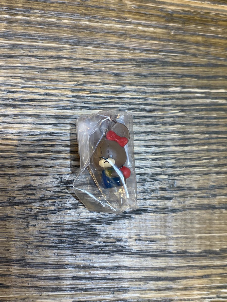 marusukedon's tweet photo. くまのがっこう×ハローキティ　めじるしアクセサリー交換

譲　①ジャッキー
求　⑤ジャッキー×ハローキティ

郵送にて交換希望
検索からもお気軽にお声掛けください！ https://t.co/tYivaDBYh8