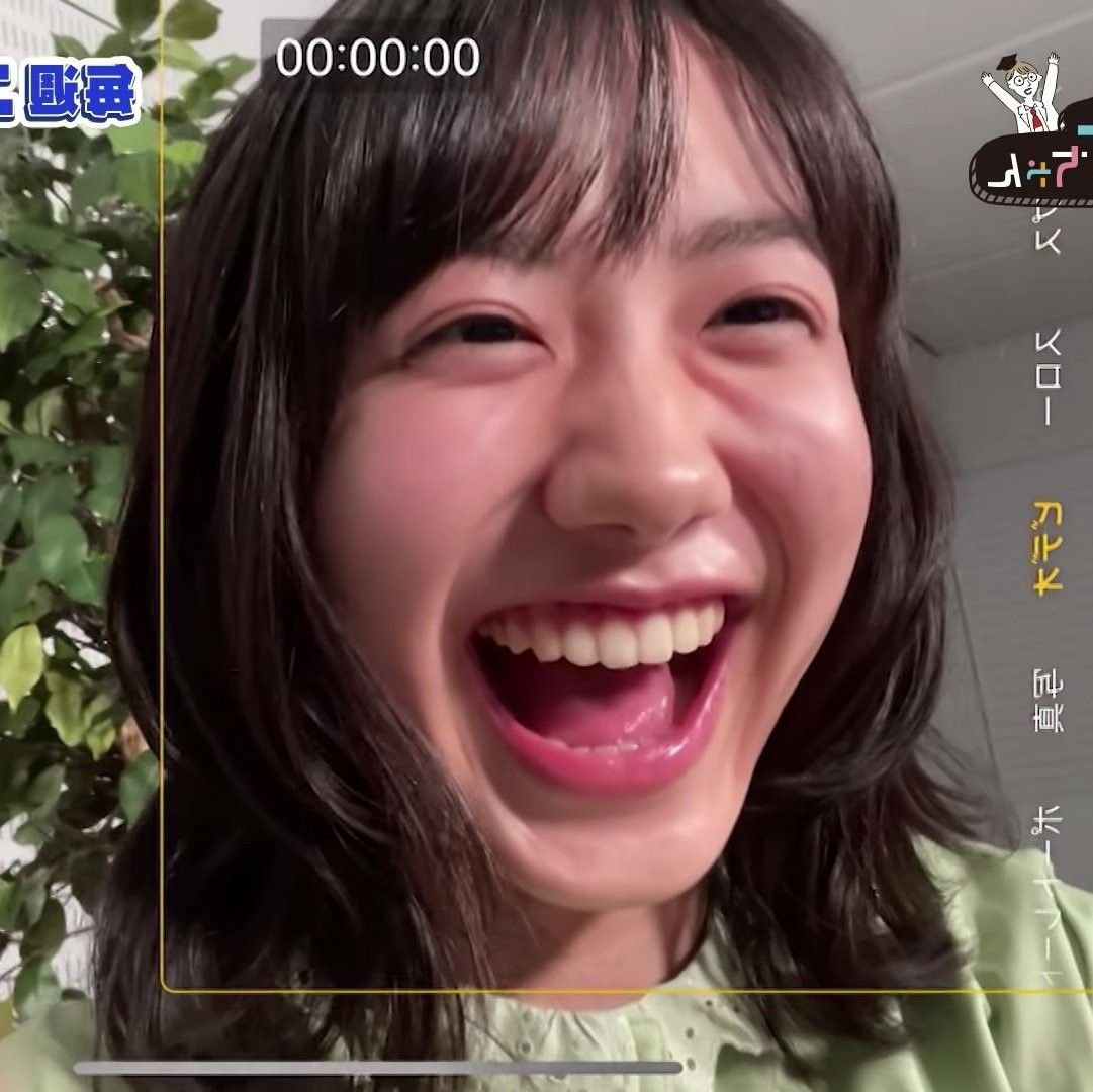 dsduf4's tweet photo. 愛菜ちゃんって初体験済んだのかな？😍
まなちゃんと舌使ってキスしたい💋
妄想でヌケる😍
#芦田愛菜
#舌フェチ　#ベロフェチ https://t.co/GZLXX9vq6Q