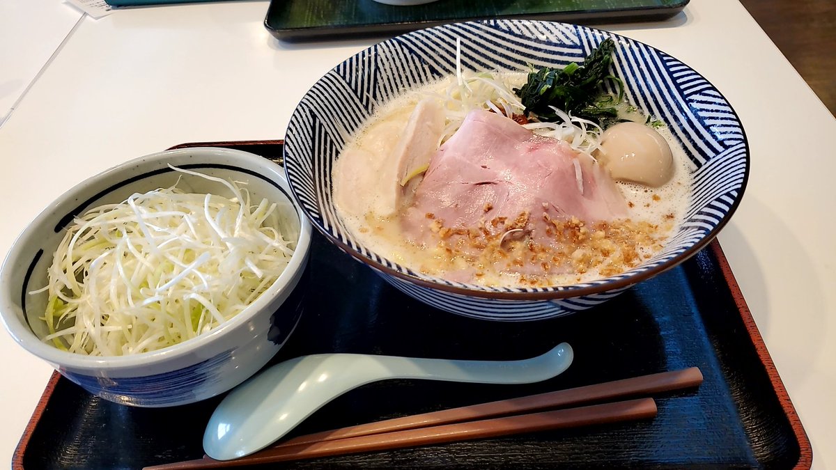 GdZm9's tweet photo. お昼は鳥パイタン💕 https://t.co/4emnfSuDw9