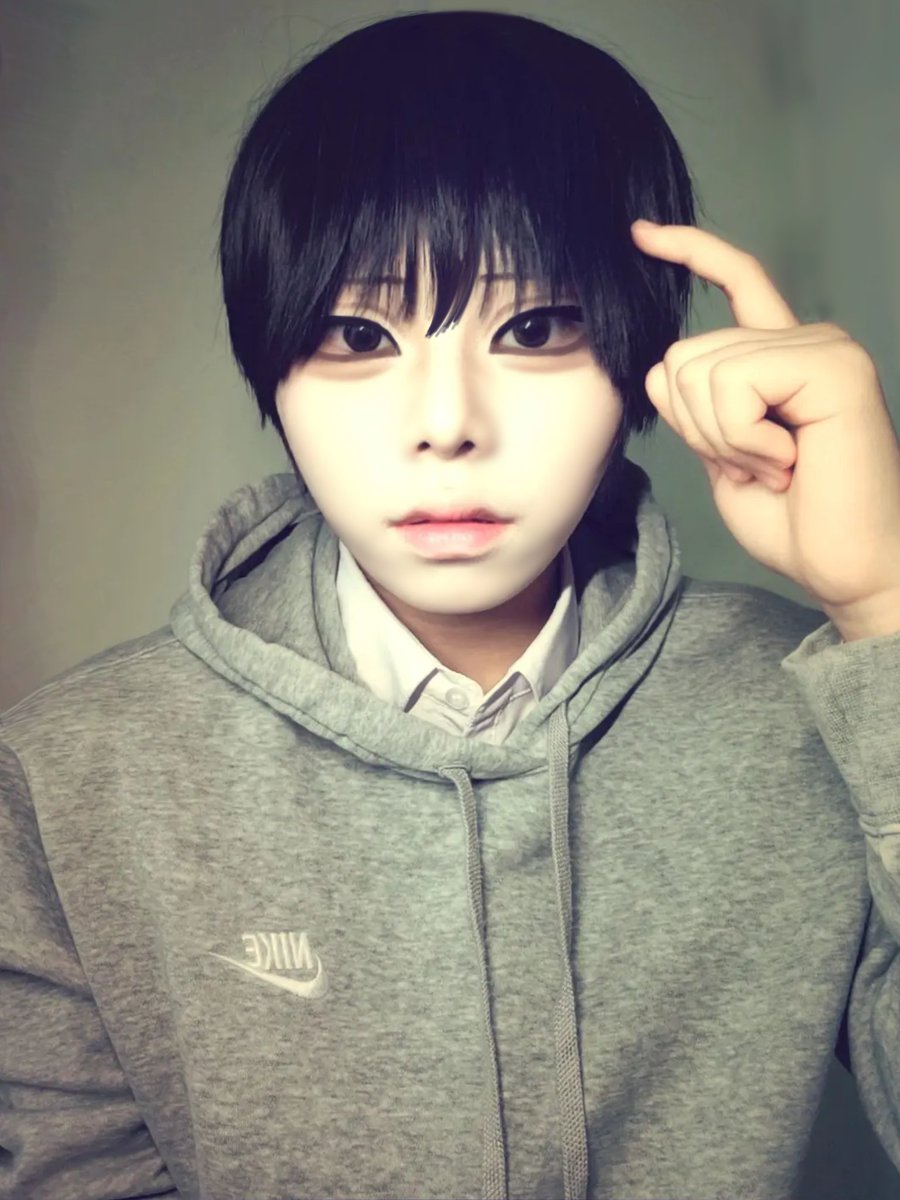 aejeong_cos's tweet photo. 관찰하고 분석하고 매사에 공부한단 생각을 가져야 해.
#44교시생존수업 #cosplay https://t.co/htajluUewW