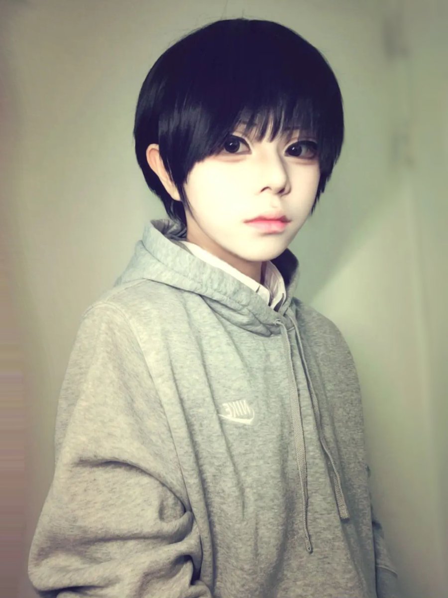 aejeong_cos's tweet photo. 관찰하고 분석하고 매사에 공부한단 생각을 가져야 해.
#44교시생존수업 #cosplay https://t.co/htajluUewW