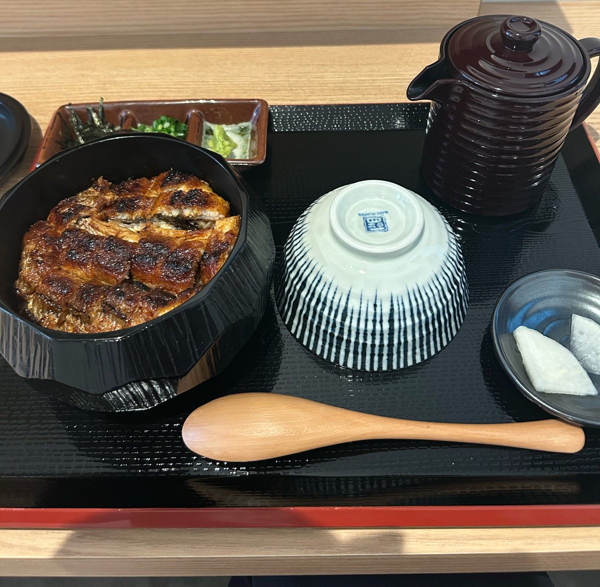 aoneco3_hrk's tweet photo. 名古屋出張だったのでひつまぶし食べた https://t.co/kRw4ytcB4C