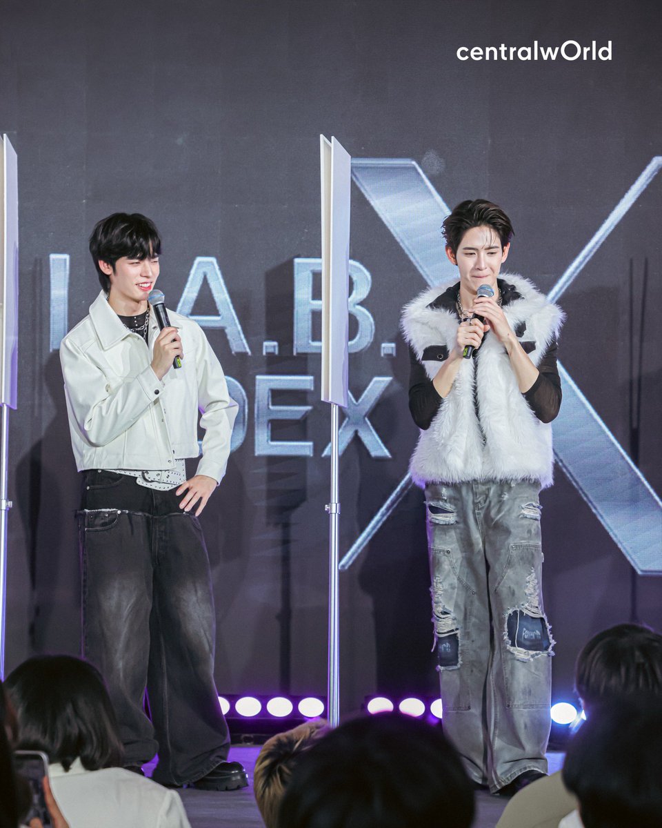 centralwOrld's tweet photo. ภาพบรรยากาศงาน 𝗟𝗔𝗕𝗫 𝗚𝗥𝗔𝗡𝗗 𝗢𝗣𝗘𝗡𝗜𝗡𝗚 𝗗𝗘𝗫𝗫 𝗧𝗛𝗘 𝗫𝗣𝗘𝗥𝗜𝗘𝗡𝗖𝗘 ✨ 𝟰𝗧𝗛 𝗔𝗡𝗡𝗜𝗩𝗘𝗥𝗦𝗔𝗥𝗬 : 𝗧𝗛𝗘 𝗕𝗜𝗟𝗟𝗜𝗢𝗡 𝗠𝗜𝗟𝗘𝗦𝗧𝗢𝗡𝗘 กับการเปิดตัว 6 หนุ่มพรีเซนเตอร์วง DEXX ซึ่งจัดขึ้นอย่างยิ่งใหญ่ที่เซ็นทรัลเวิลด์ 

#LABXxDEXXGrandOpening
#DEXXth
#LABXClinic
#มีXต้องมีDEXX
#centralwOrld
