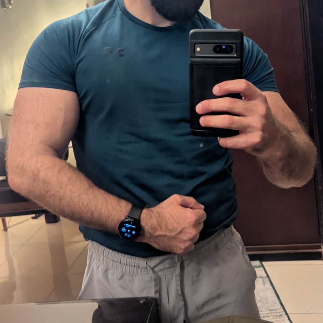 ArsenalDKR's tweet photo. Not hairy? Not an alpha. https://t.co/XaQ9t9J9ke
