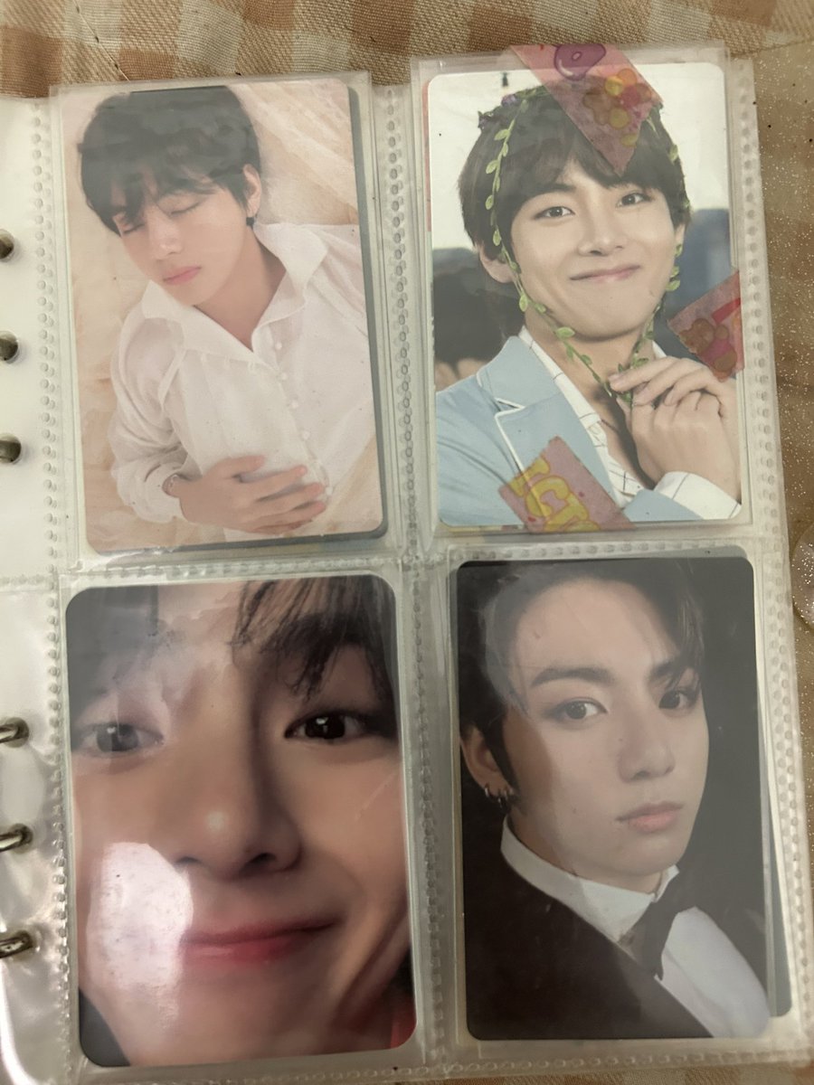 su199819's tweet photo. พร้อมส่ง โล๊ะ เหมาหมดมีของแถมให้
ทักมาคุยกันได้ แยกใบทักถามได้คับ 

‼️ปล่อยถูก‼️ 

#bts #ตลาดนัดบังทัน #ตลาดนัดบีทีเอส https://t.co/7zMROJn7Wf