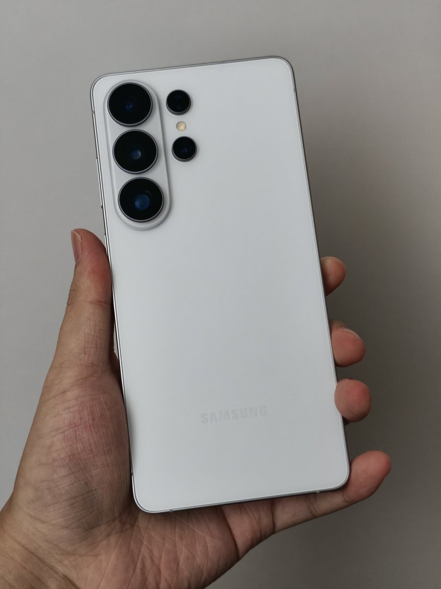 Kutsuna1337's tweet photo. Galaxy S26 Ultra https://t.co/oesbm7Tsdm