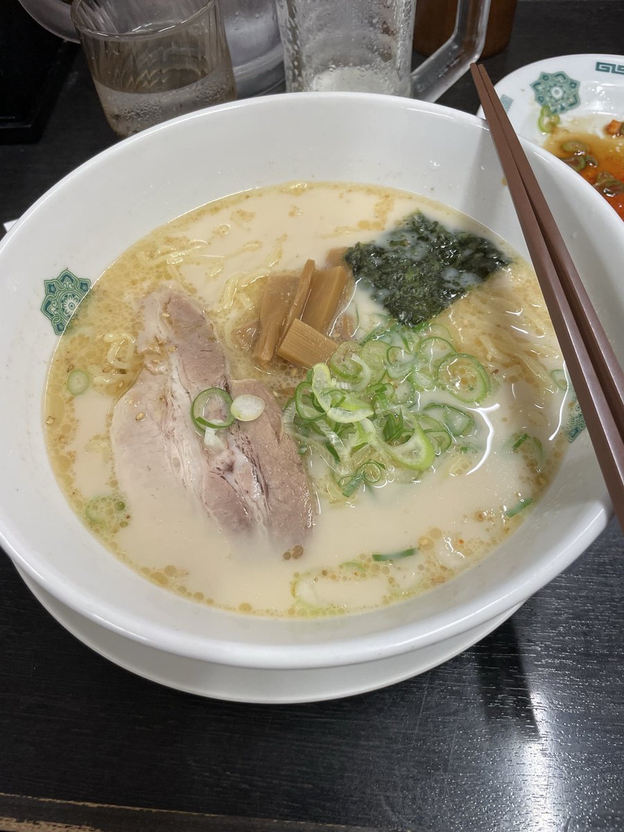 IAmMrIceCoffee's tweet photo. 締めのメーラン！🍜
#日高屋 https://t.co/pf2SEjBLc6