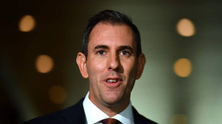Ausbobsmit's tweet photo. Thanks to this bloke, we're now paying $75 million per day, everyday, on his trillion dollar debt. That's just on interest repayments https://t.co/T2wuDWKzTQ