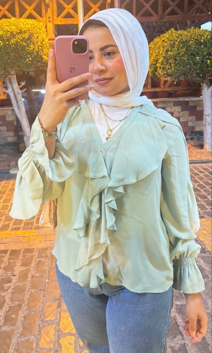 MrXvxir's tweet photo. اي اللي شدك ليها بصراحة؟ https://t.co/VHlnmFQKRY