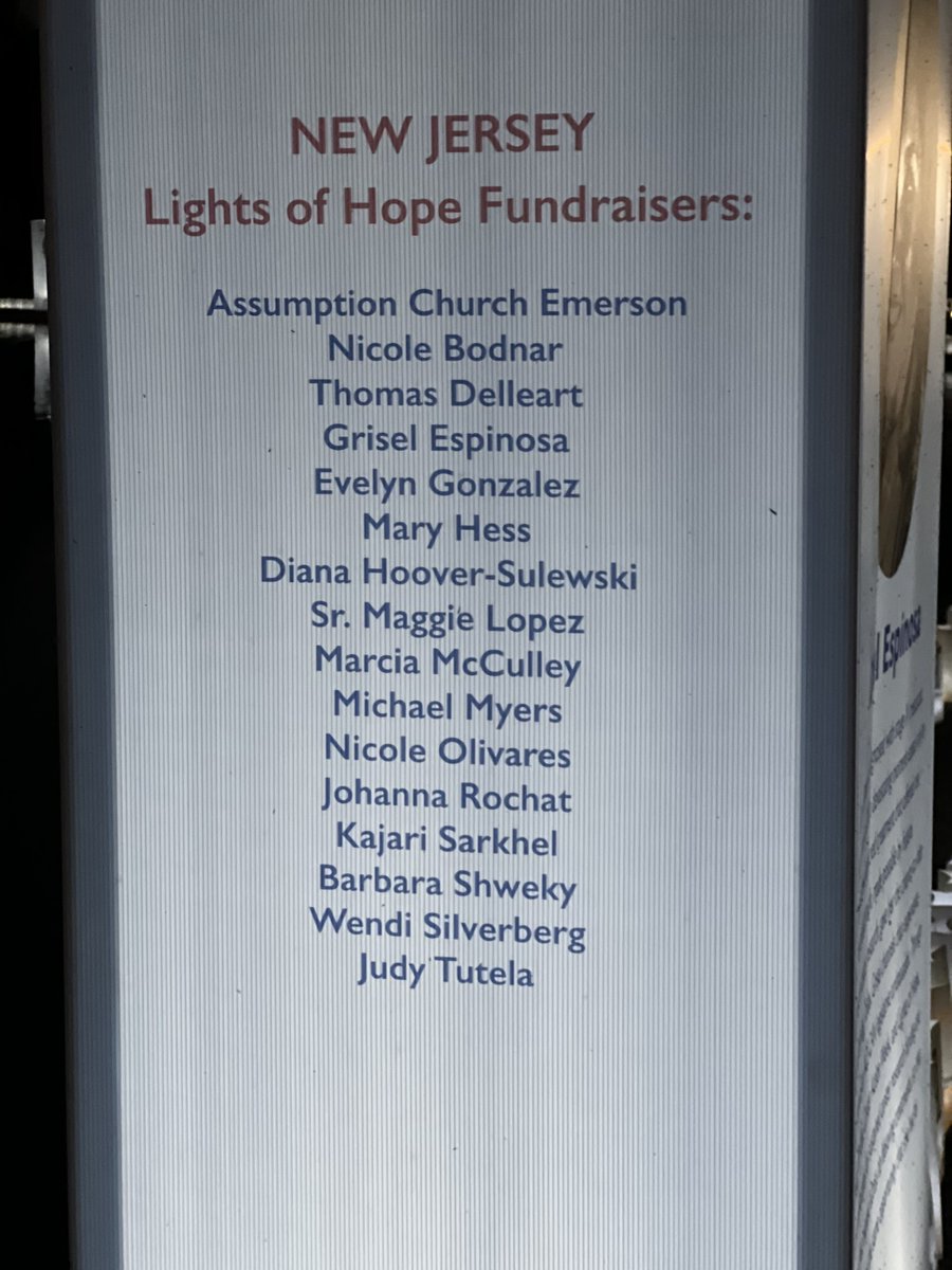 ACSCAN_NJ's tweet photo. The Lights of Hope display last night was truly breathtaking. We were inspired by the thousands of glowing luminaria bags lining the paths. Behind every light was a story, a cherished memory, & a person who made a lasting impact on the lives of those who loved them. #LightsofHope https://t.co/UHbT9hQEJ6