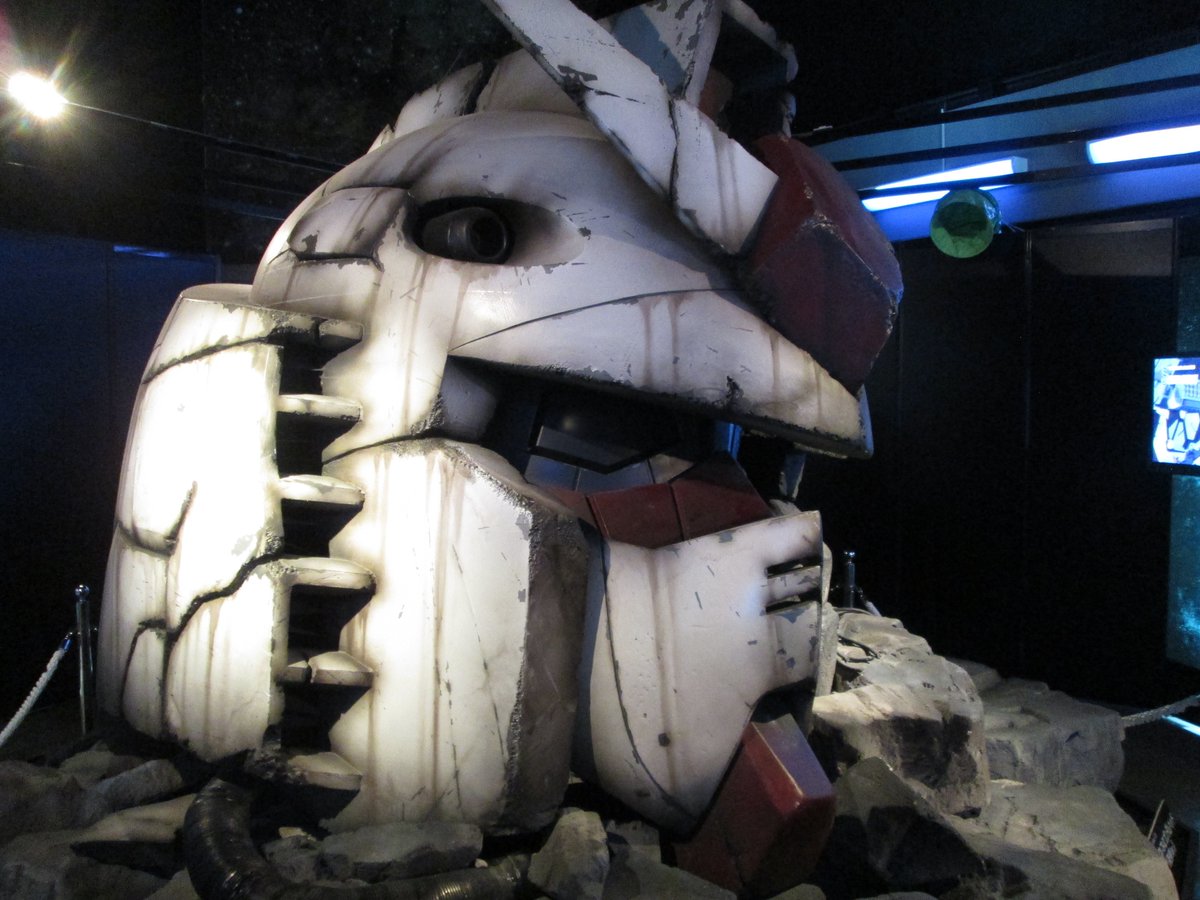 MUGIKOME100's tweet photo. ちょっと前にガチャで出したガンダムヘッドが出てきた。コレでなんか作れないかなぁ、、なんて妄想中
10年くらい前にスペースワールドで見た『ガンダムワールド』のド迫力ガンダムヘッドみたいなの思い出したね

#ガンダムヘッド #ガンダム #ガンプラ #旧キット https://t.co/mSUq22XuJH