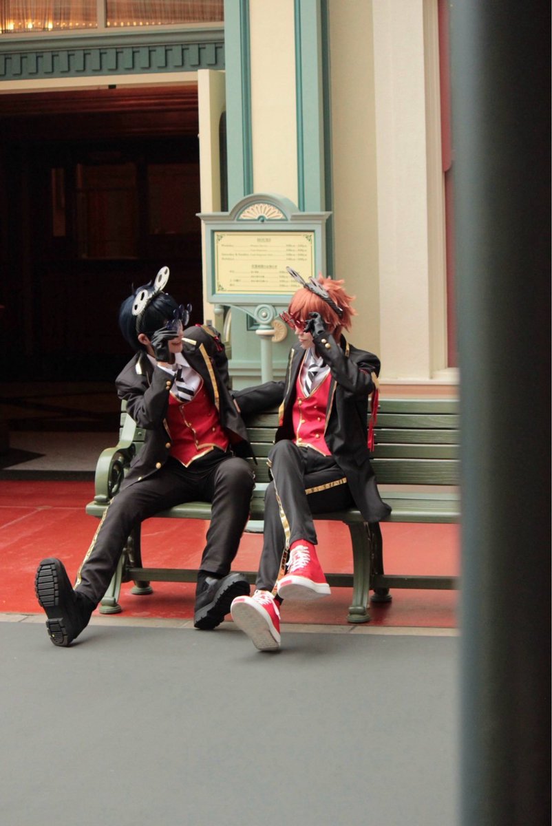 moai_momo_dayo's tweet photo. twst/cos ♠️♥️

(♥️:おもち)

なんか楽しそ���なマブ

 #Dハロ仮装
 #Dハロツイステ https://t.co/YOSnbo9ZbK