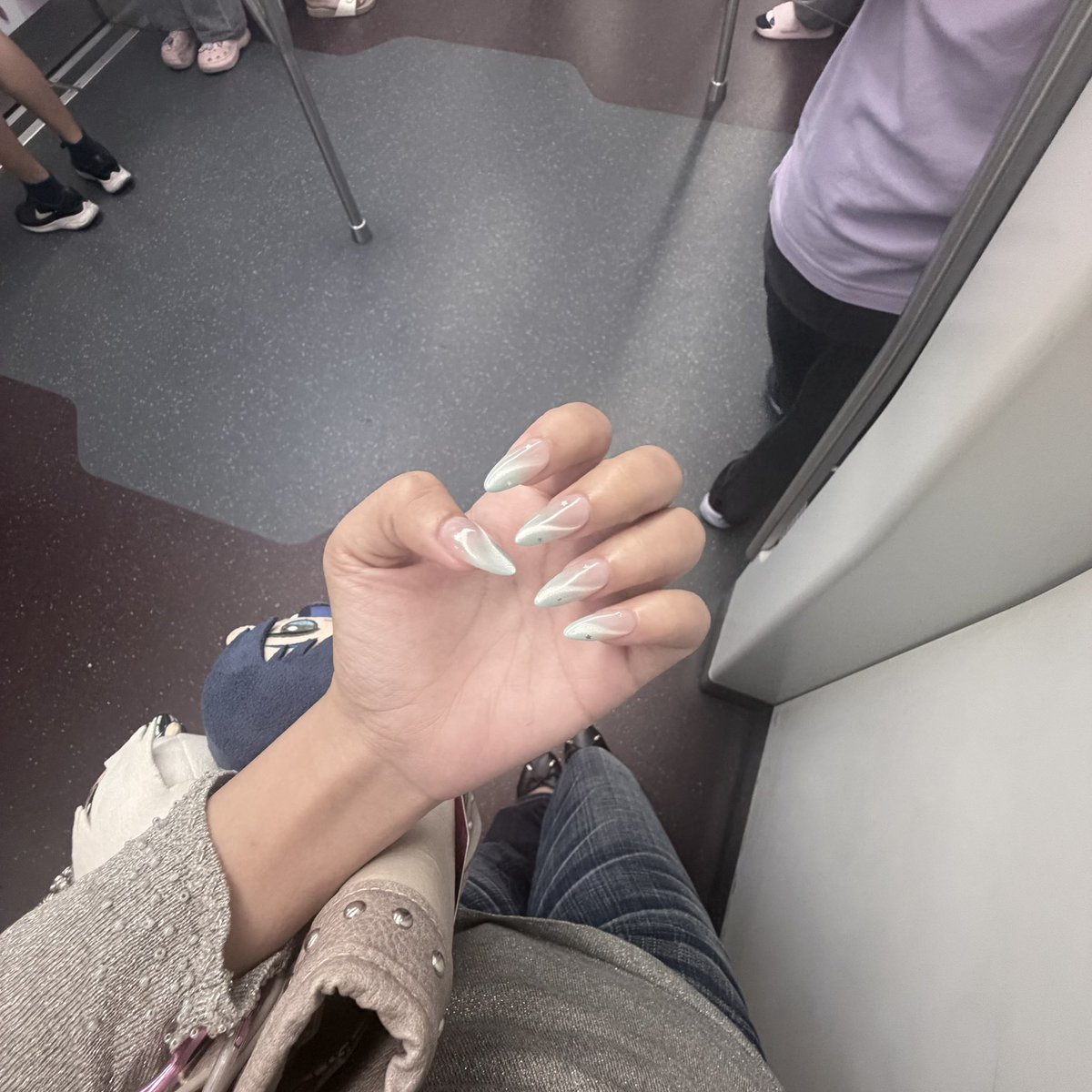 hntmeow's tweet photo. แกรนี่ทำเล็บมา550บาทรวมต่อ🫪ถุกสะบัด รักการทำเล็บว่ะ https://t.co/S5tWyU9cIB