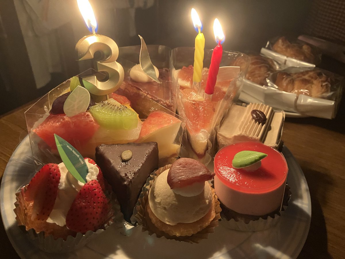 batekka's tweet photo. 合法。 https://t.co/A717oJA2av