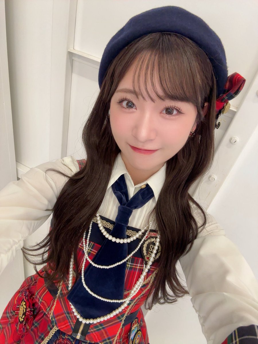 MizukiYamauchi's tweet photo. AKB48「M.T.に捧ぐ」公演
アルバム発売記念「2ショット写真会」

全！完！売！！
とんでもなく嬉しいです🥹✨
当日は最高に楽しもうねん！！！！ https://t.co/nrBtVac4av