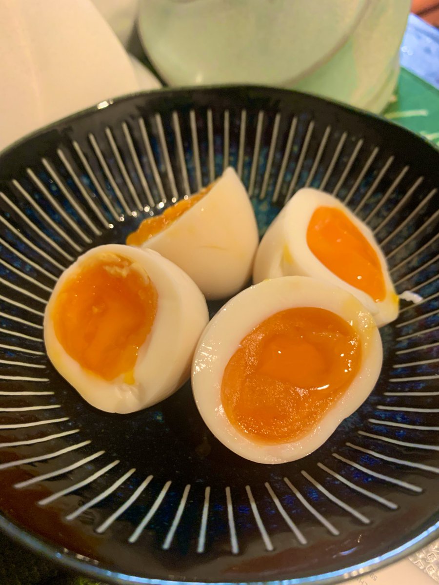 Akubin1010's tweet photo. 本日のおやつでつまみ。

先日のお料理配信で仕込んだ
白出汁たまご♡

ねっとり���黄が美味しいんです。

#料理好きな人と繫がりたい 
#おつまみ #おやつ https://t.co/UNW9YajJpA
