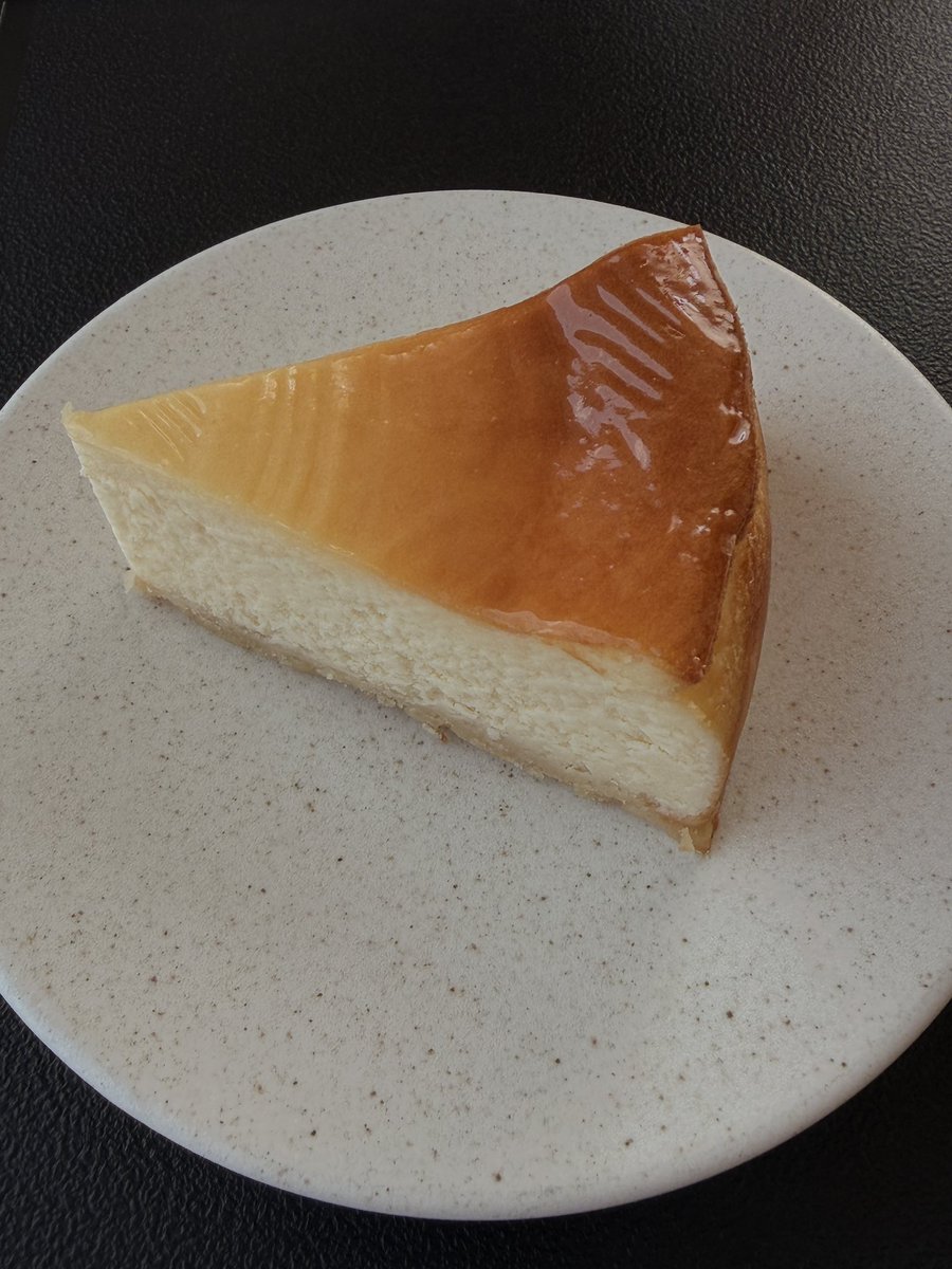 yew__6's tweet photo. 🧀: 치즈 케이크 https://t.co/hBQ6sL0Nsx