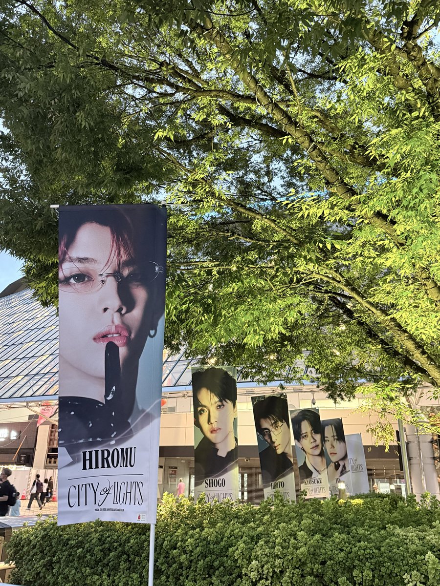 INI_Fnc's tweet photo. INIが本当に東京ドームで単独公演やるんだなって実感した😭ここまで11人誰一人欠けることなく走り続けてくれて本当に本当におめでとう。心からありがとう。 

#INI #INI_DOME_TOUR
#INI_CITY_OF_LIGHTS https://t.co/7OGde4ol2d