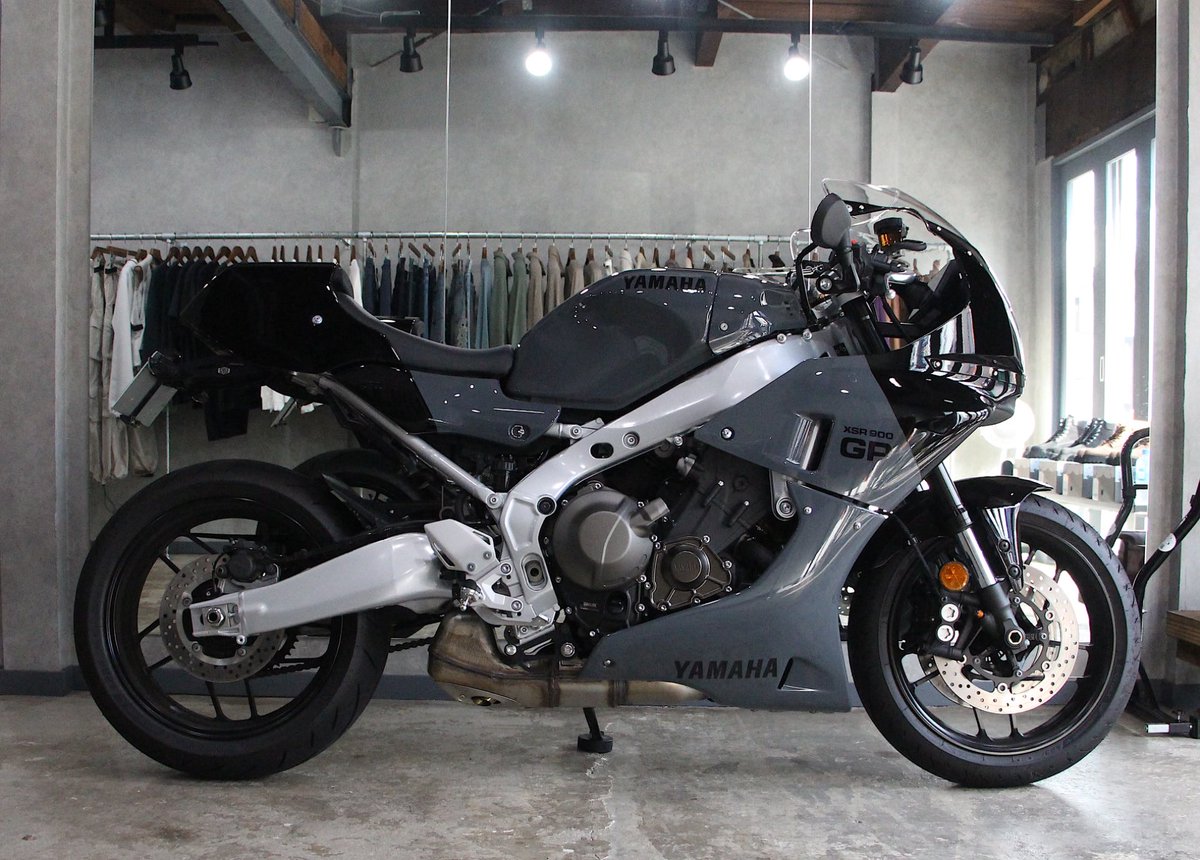 c2m2_orio's tweet photo. Yamaha（ヤマハ） XSR900GP — C2M2 No.39
https://t.co/kj1g2u0Kvh
#C2M2 https://t.co/vF15fRaiLf