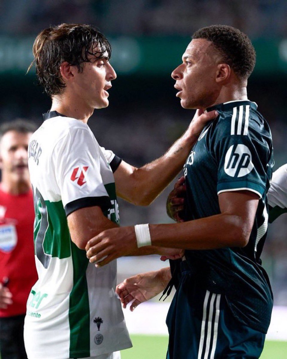 saaederos's tweet photo. @elchecf Y ahora a ponerle el culo al Barça https://t.co/PSMxfbDsfZ