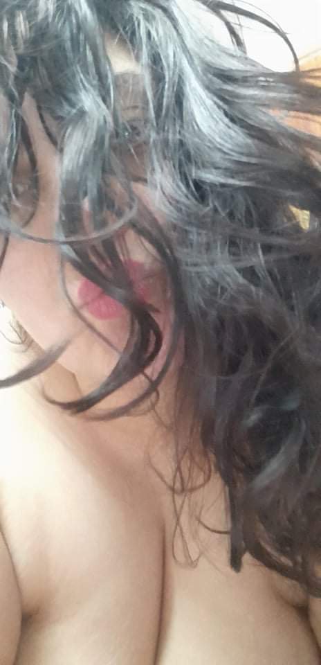 hadeel_ss89's tweet photo. @BBC1996BLACKED مين يجي https://t.co/VDNYfl40Q6