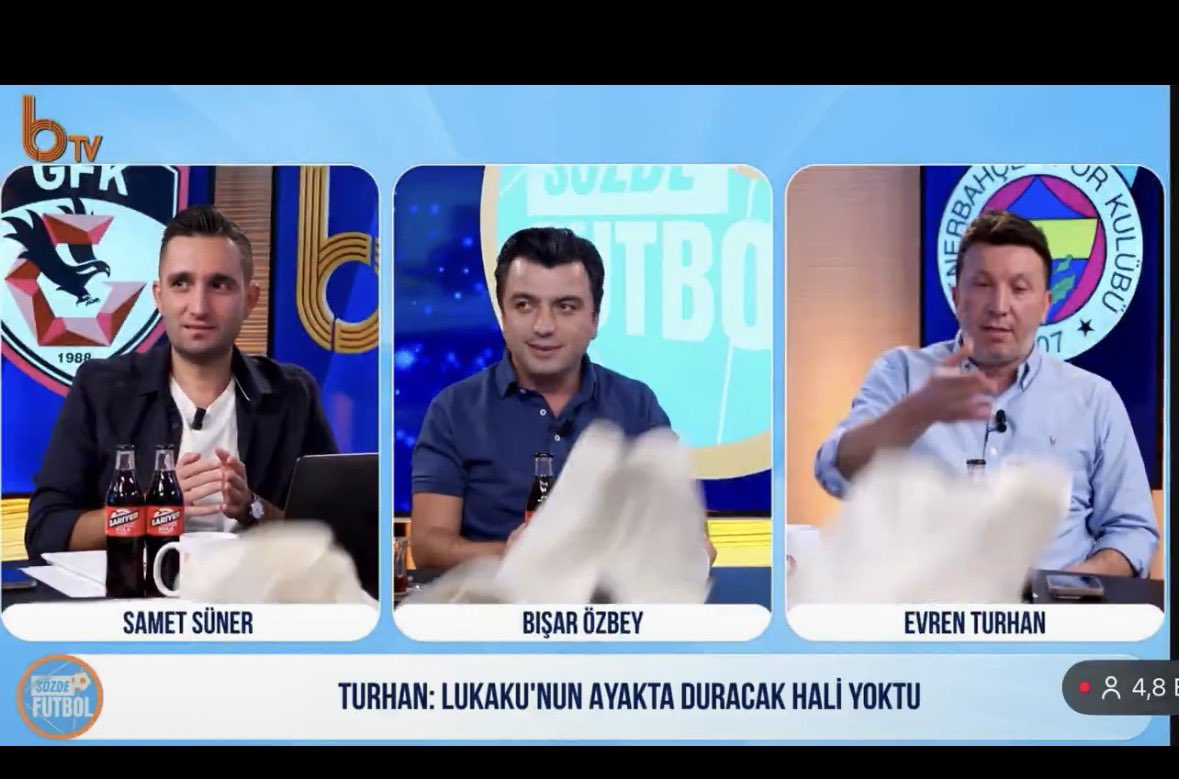 FenerVekiliAv's tweet photo. Boykot @sariyericecek 

Sarıyer İçecek hayırdır; ne kadar Fenerbahçe düşmanı varsa sponsor oluyorsunuz

Hepsini geçtim, hangi kurumsal firma şu tavırdaki insanlara sponsor olur ya

Sarıyer içecek alma, aldırma https://t.co/N7jBTudBqJ