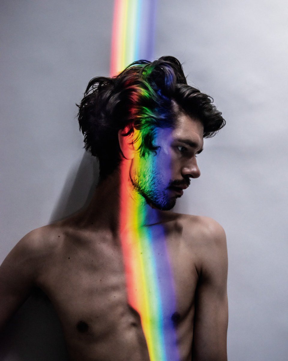 bnw1014_'s tweet photo. Tim Walker's Fairyland: Love and Legends 

Ben Whishaw in Crystal Prism, London, 2020 https://t.co/XE6BWiDgUj