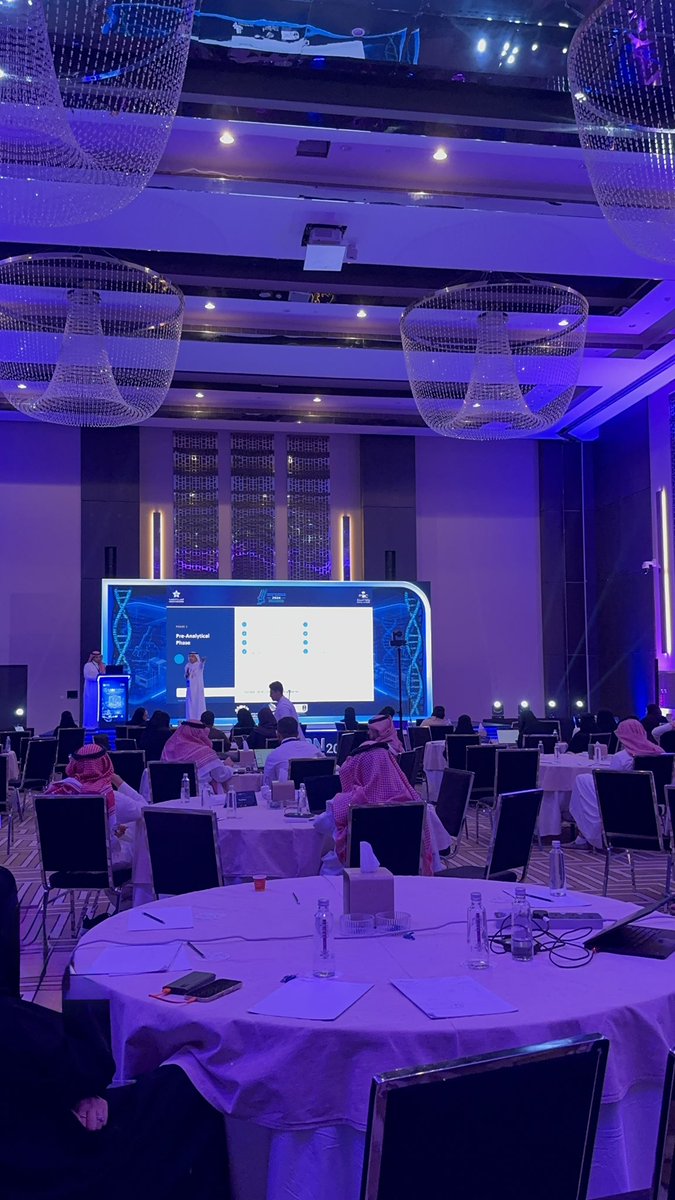 qulx9_'s tweet photo. من ملتقى الابتكارات للمختبرات الطبية 🔬 #Labathon2026
تجربة من أجمل التجارب هالفترة، بين الاطلاع على التقنيات الجديدة والتعرّف أكثر على مجالنا، وكوني جزء من فريق تنظيم الـLabathon.
سعيدة بكل ما أضافته لي من معرفة وبكل تفاصيلها 🤍🤍 https://t.co/SrCzXRPFC1
