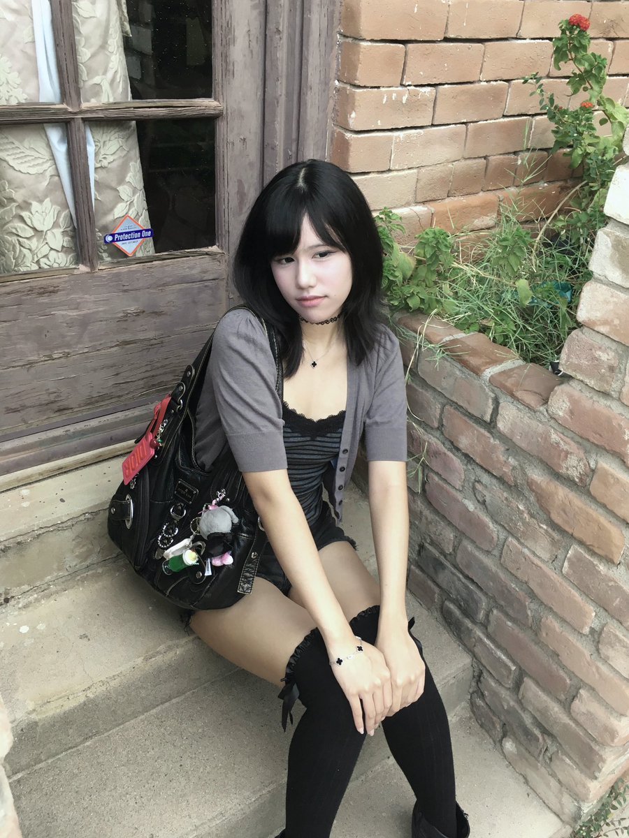 angelwithabomb's tweet photo. new post on insta like it up (𓈒ʚ̴̶̷̷̥ ⩊ ɞ̴̶̷𓈒)🗝️ 
https://t.co/3bmmEqs5nM https://t.co/8tdfYUZQ0F