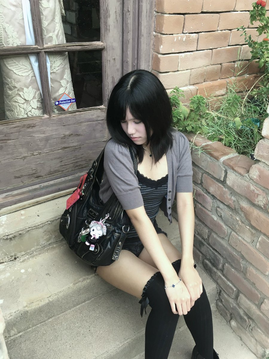 angelwithabomb's tweet photo. new post on insta like it up (𓈒ʚ̴̶̷̷̥ ⩊ ɞ̴̶̷𓈒)🗝️ 
https://t.co/3bmmEqs5nM https://t.co/8tdfYUZQ0F