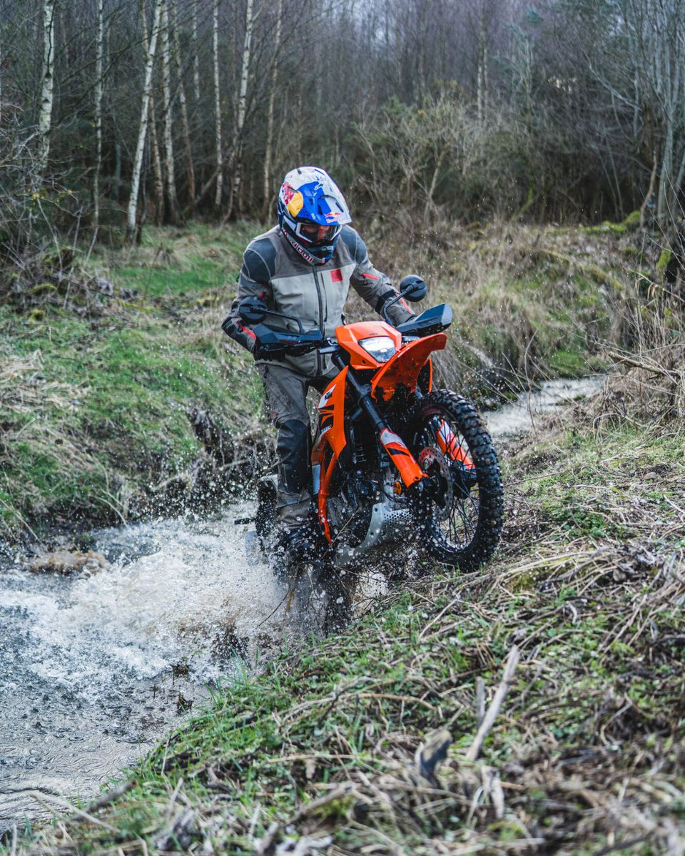 KTM_UK's tweet photo. One bike. Endless possibilities.
The learner-friendly KTM 125 ENDURO R is as comfortable on the road as it is exploring beyond it. https://t.co/1fGDteOkHA
#KTM #ReadyToRace #DualSport #KTM125EnduroR #WheelieWednesday https://t.co/nrLFsCzi4J